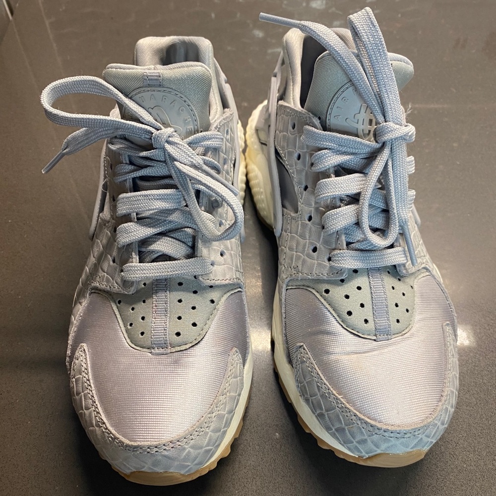 Women’s Nike Air Huarache